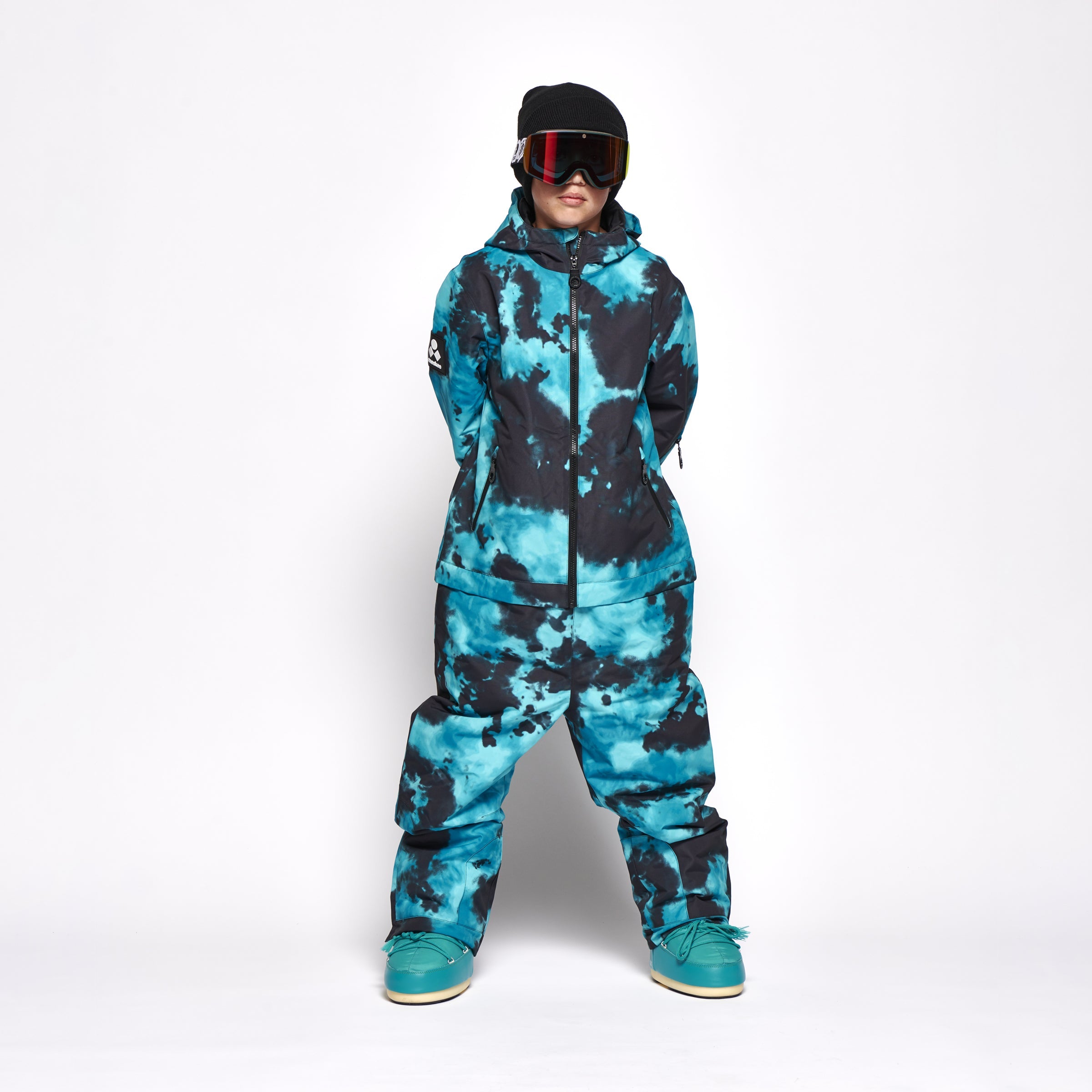 【高性能ヨーロッパブランド】oneskee スノボー　ウェア　スノースーツ　S One Piece Snow Suits
